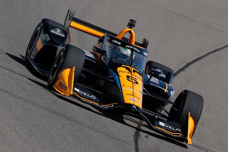 Pato O’Ward conquistó la segunda carrera de Iowa de la Indy Car