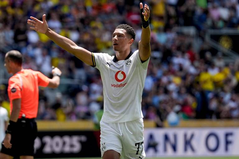 Borussia Dortmund y Mamelodi Sundowns desataron un show de goles en el Mundial de Clubes