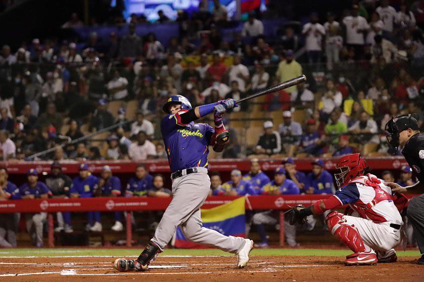 $!Dominicana vence en 10 entradas a Venezuela, para terminar como líderes