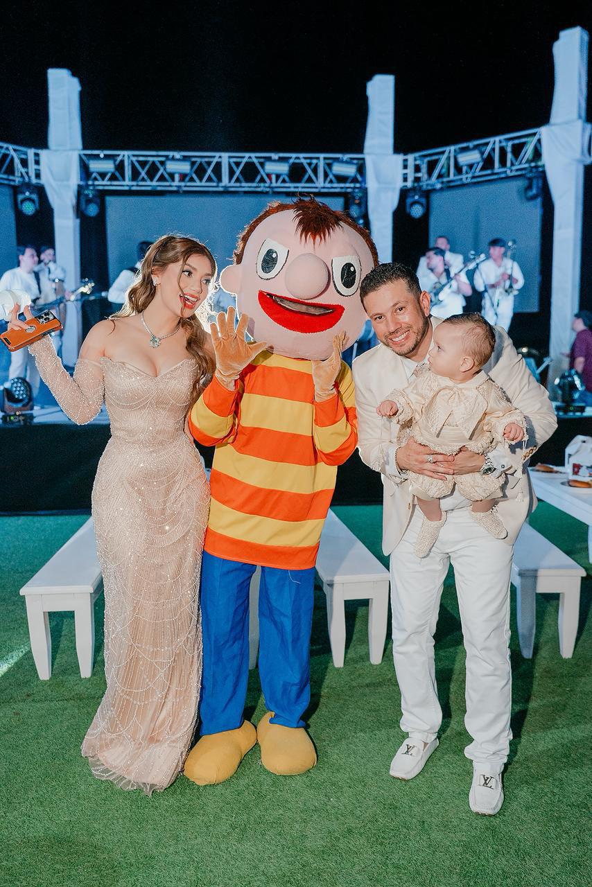 $!Bely y Beto pusieron a cantar y bailar a chicos y grandes, uno de los momentos más animados de la fiesta.