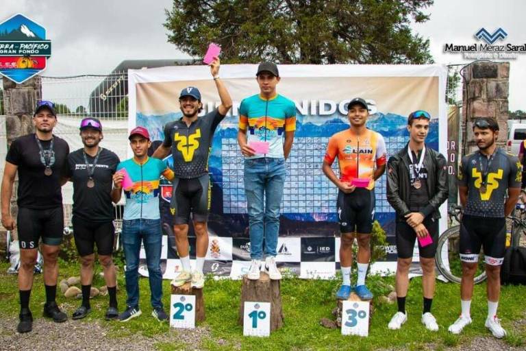 Equipos mazatlecos dominan el Sierra-Pacífico Gran Fondo