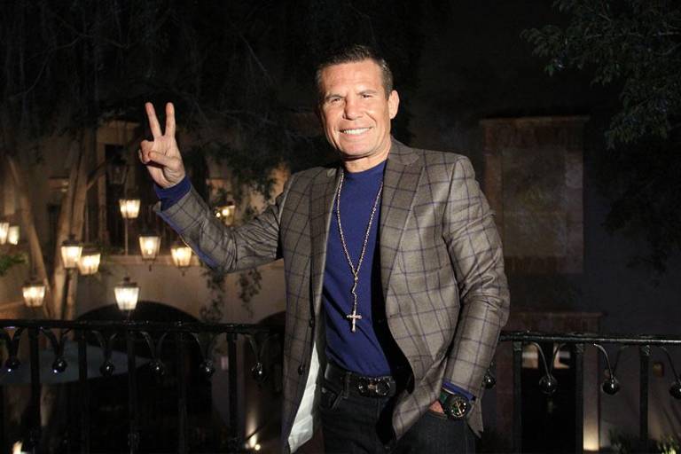 Julio César Chávez explotó al aire durante función del ‘Canelo’ Álvarez