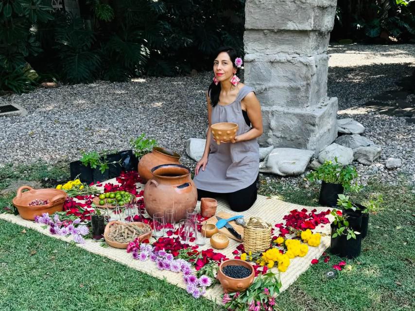 $!Díaz adelantó que seguirá escribiendo sobre comida, pues considera importante religar al estómago con el territorio y recuperar prácticas alimentarias ancestrales.