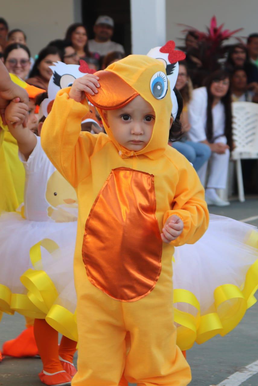 $!Lucen niños de los CADI Centro y CAIC, en Festival de la Primavera en Escuinapa