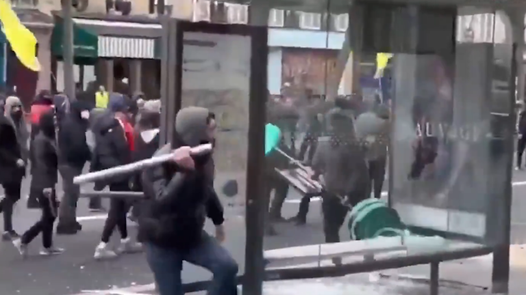 Fuertes disturbios en París tras el título del PSG.