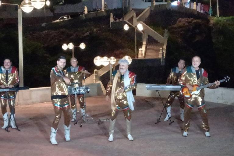 Su Majestad Mi Banda El Mexicano graba video de ‘Mary La Orgullosa’, en Mazatlán