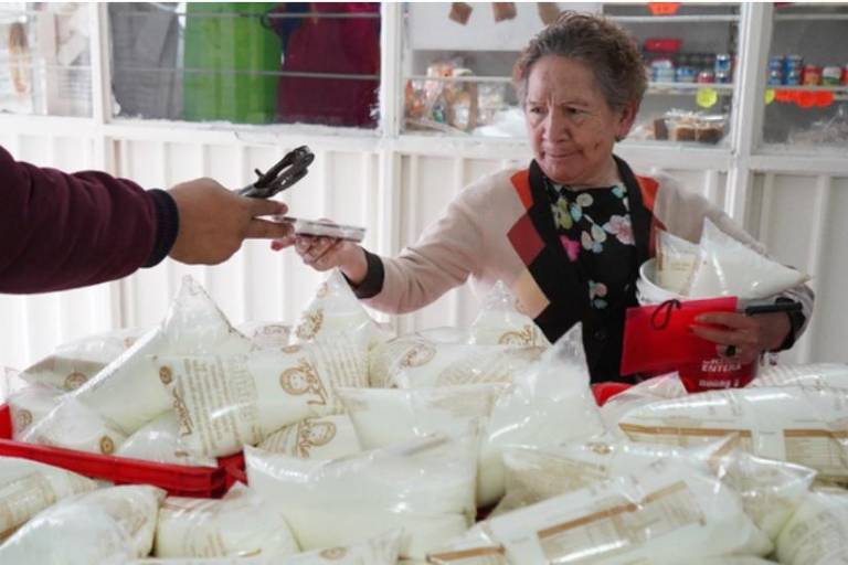 A partir del 2024 aumentó a $6 mil 915 por tonelada el precio de garantía del maíz: Segalmex