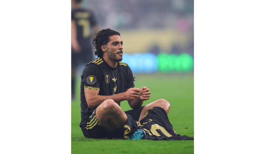 Raúl Jiménez honra a Diogo Jota con emotiva celebración tras su gol en la final de la Copa Oro