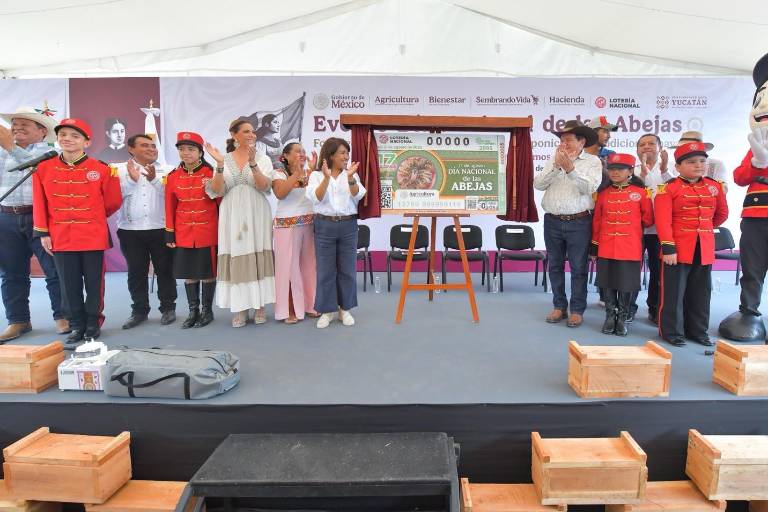 Conmemoran el Día Nacional de las Abejas con billete de Lotería y apoyos a meliponicultoras mayas