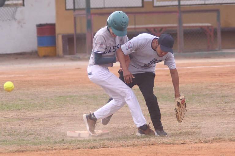 Realiza Colegio de Arquitectos del Sur de Sinaloa encuentro de softbol