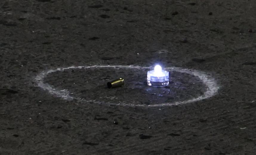 $!Motociclistas disparan contra fachada de vivienda en Villas del Rey, en Mazatlán