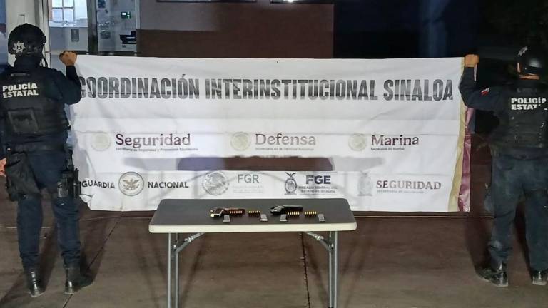 Policías estatales y custodios aseguraron armas y explosivo tras la riña en el Centro Penitenciario de Aguaruto.