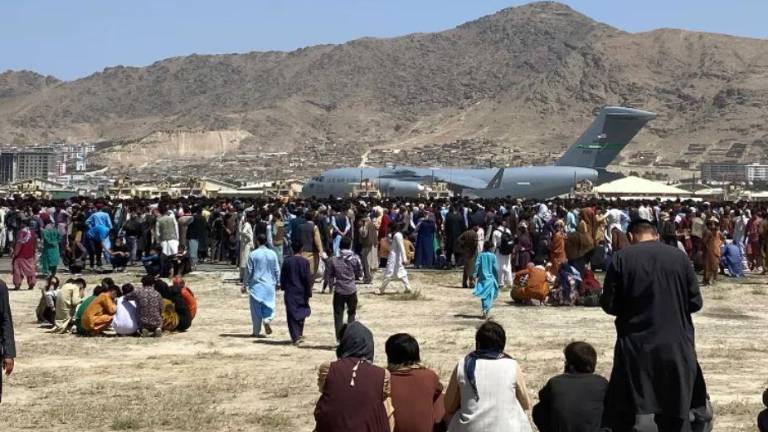 Los talibanes recuperaron control de Kabul después de casi 20 años de guerra.