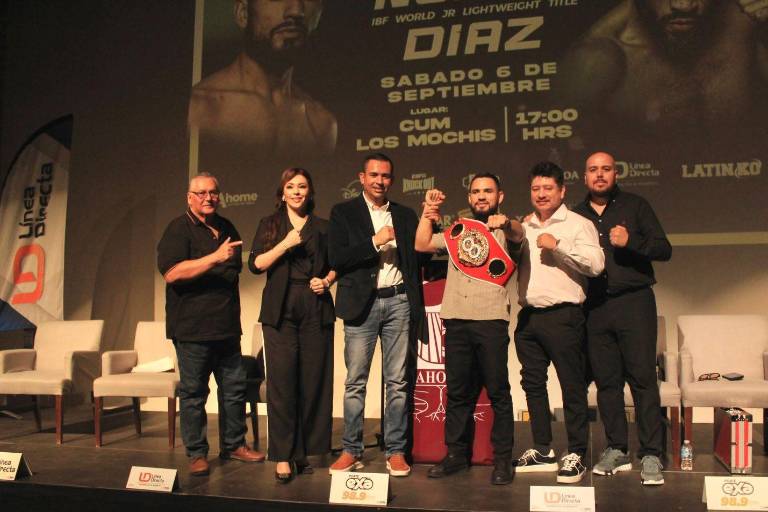 Presentan función estelarizada por Eduardo Núñez con su título mundial en juego