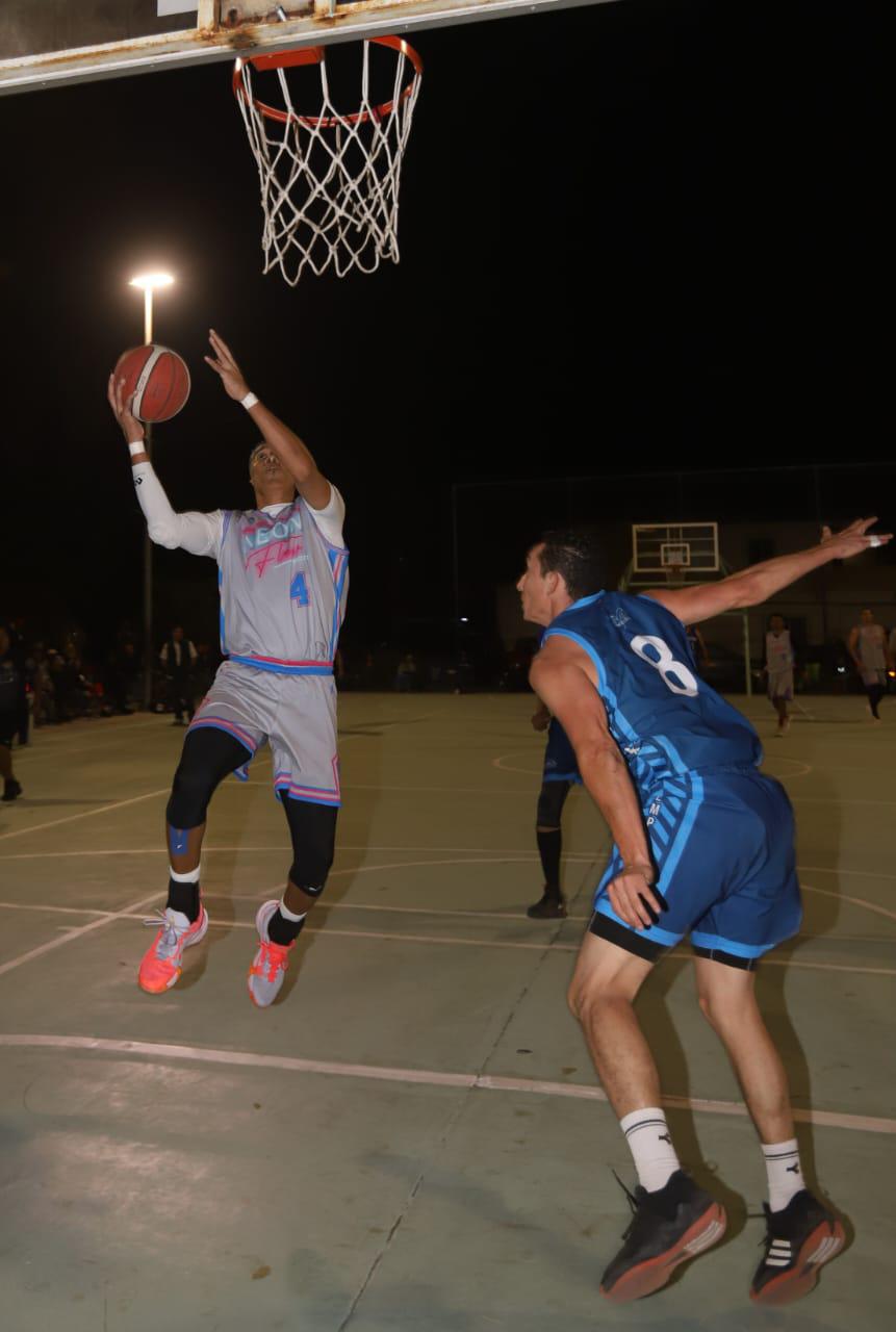 $!Tímbiri empareja la final a Neon Flow, en el Infonavit Playas