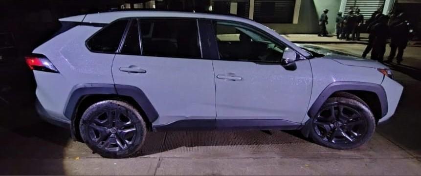 $!Aseguran vehículos robados, armas y equipo táctico en Costa Rica, Culiacán