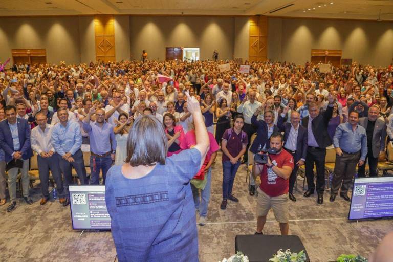 INE determina que AMLO no ejerció violencia política de género contra Xóchitl Gálvez