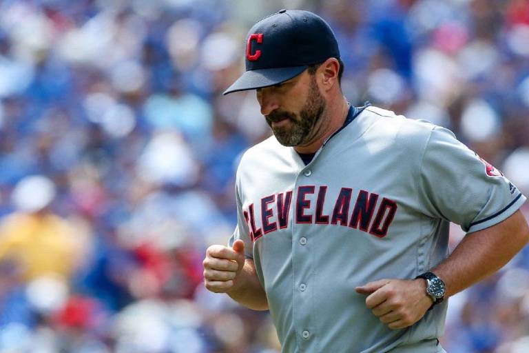 Mickey Callaway es colocado en la Lista de Inelegibles