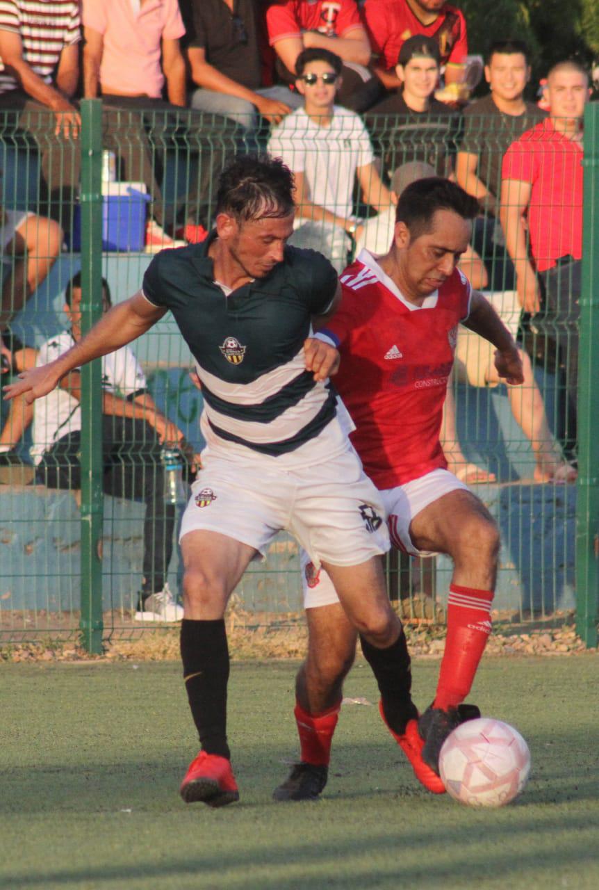 $!Sonido Zeuss-Servigrúas se lleva carro completo en la Liga Superveteranos