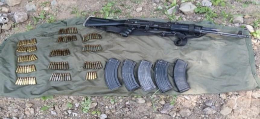 $!Decomisan arsenal en comunidades rurales de Culiacán