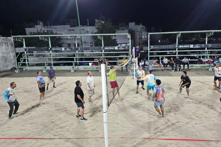 Arma cachibol una fiesta y muestra de habilidades, en la Sahop