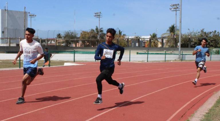 Los ganadores de las diferentes pruebas avanzaron a la etapa estatal.