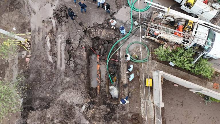 La tubería de 24 pulgadas está ubicada en el fraccionamiento Prados del Sol.