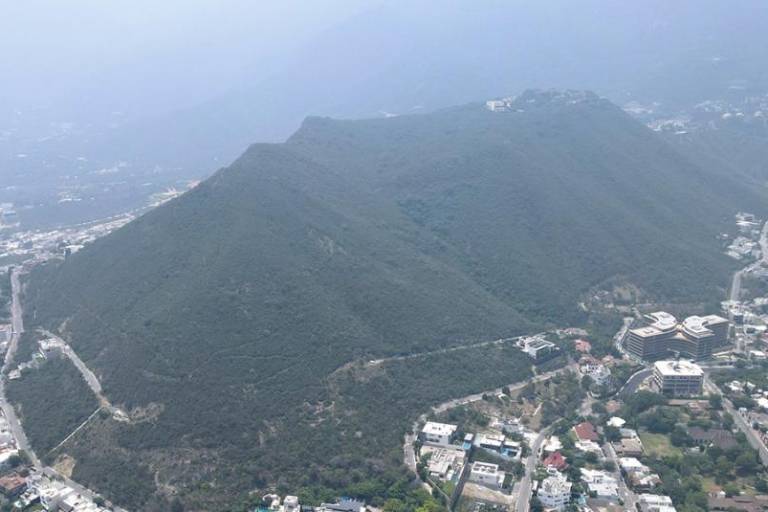 Samuel García, siendo gobernador de NL, compró 18 hectáreas en San Pedro, valuadas en $700 millones