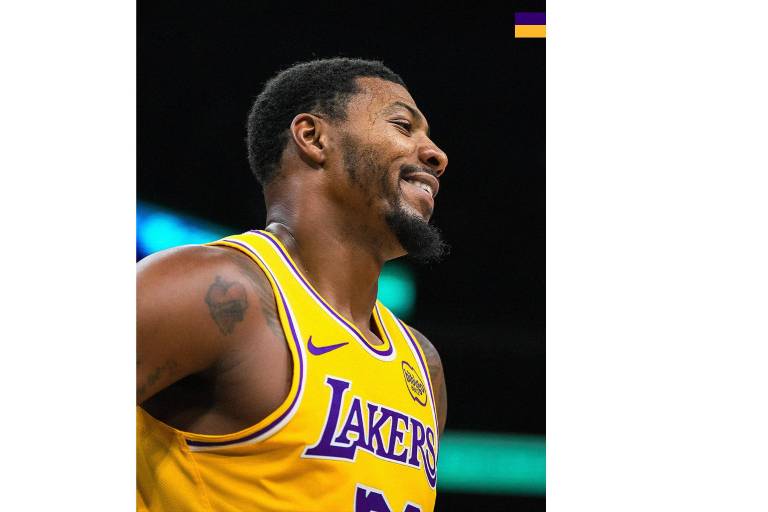 Marcus Smart multado con 35 mil dólares por gesto obsceno a un árbitro