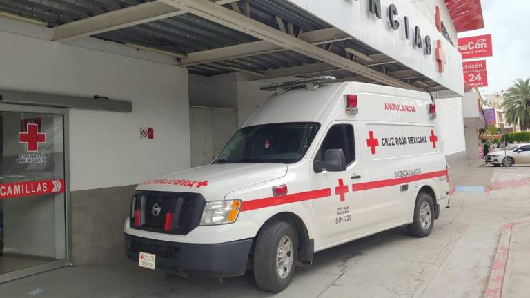 El herido de bala fue trasladado a Cruz Roja para recibir atención médica.