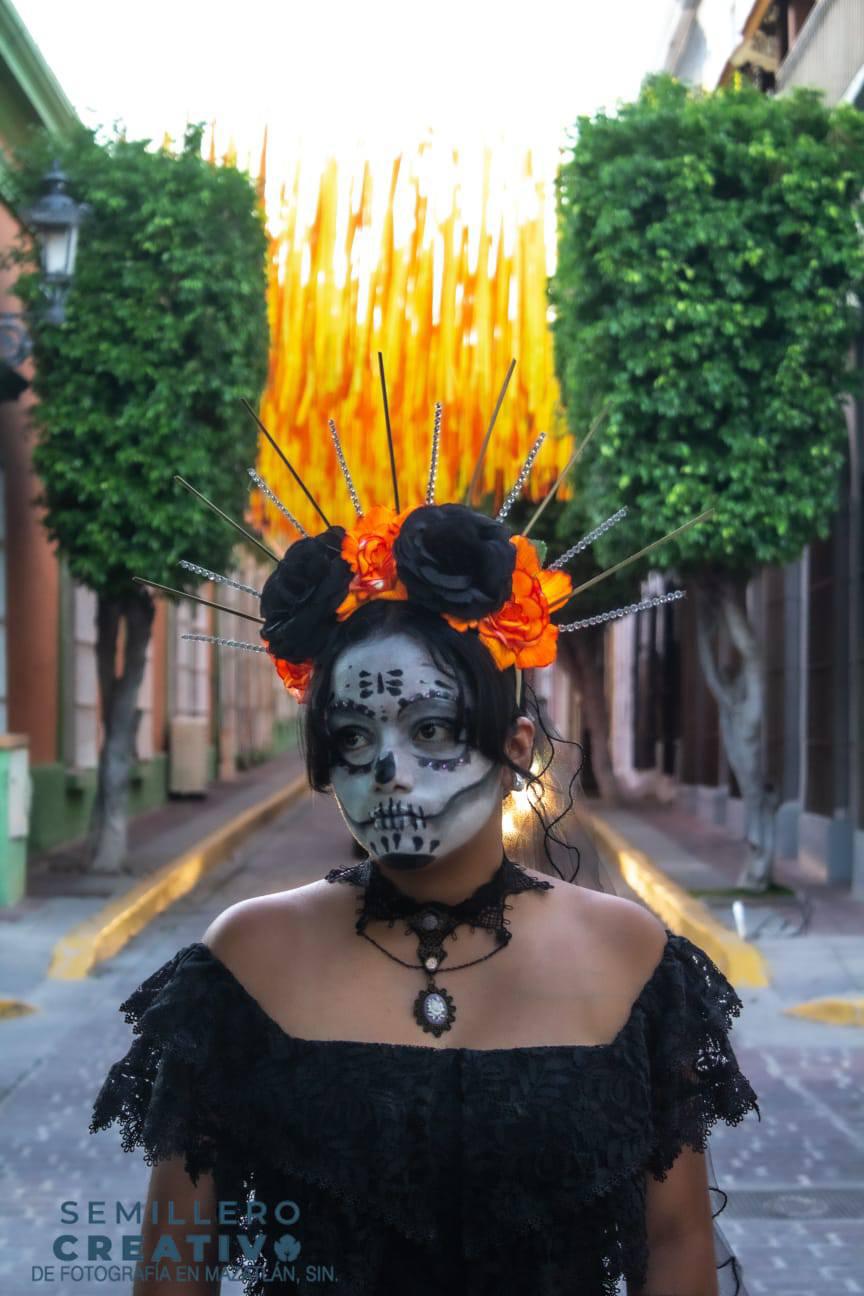 $!Las imágenes proyectan la alegría que se vive al celebrar esta tradición mexicana.