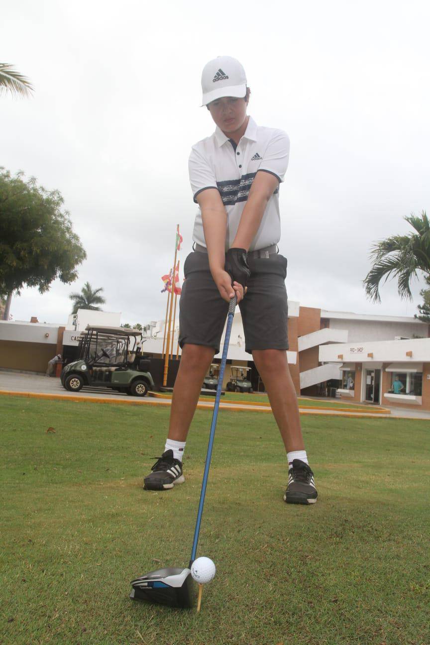 $!Santiago del Águila, gran golfista y estudiante; como hijo y amigo, excepcional