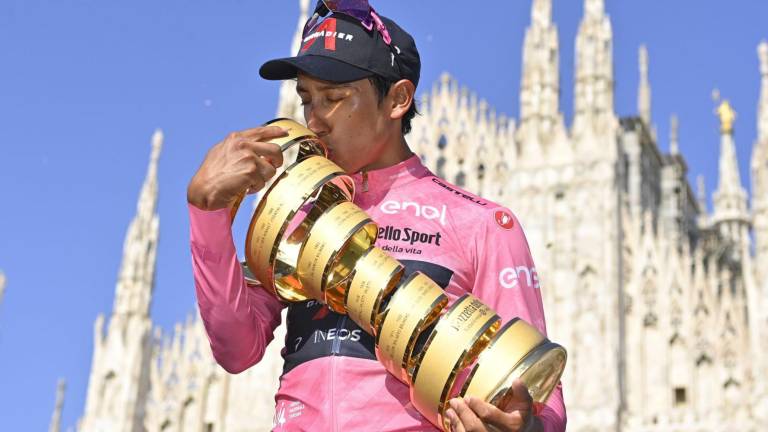 Colombiano Egan Bernal triunfa en el Giro d’Italia 2021