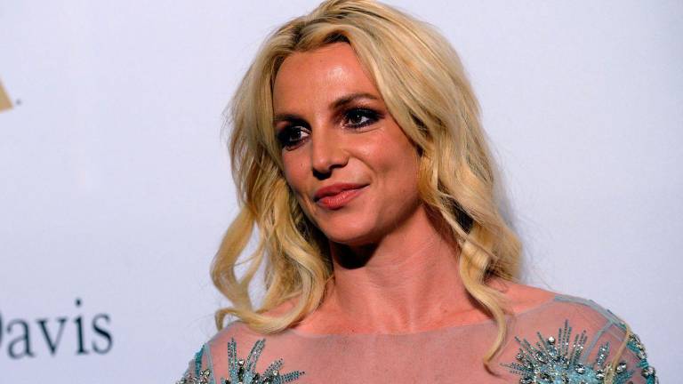 Con nuevo abogado y entre lágrimas, Britney Spears pide que su padre sea acusado de abuso de tutela