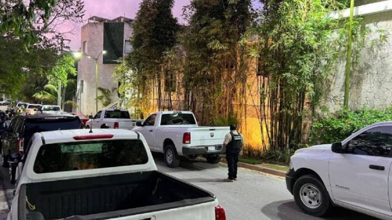 Agentes de Fiscalía estatal rondan residencia de ‘Alito’ Moreno en Campeche; empieza cónclave priista