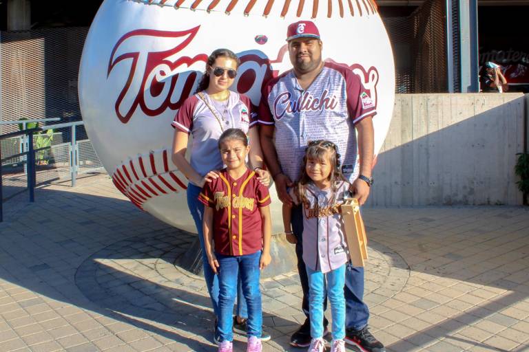 Tomateros de Culiacán invita a los aficionados a vivir la Serie Guinda