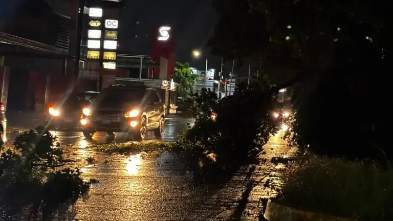 Durante la tarde del sábado se registraron lluvias muy fuertes sobre Culiacán.