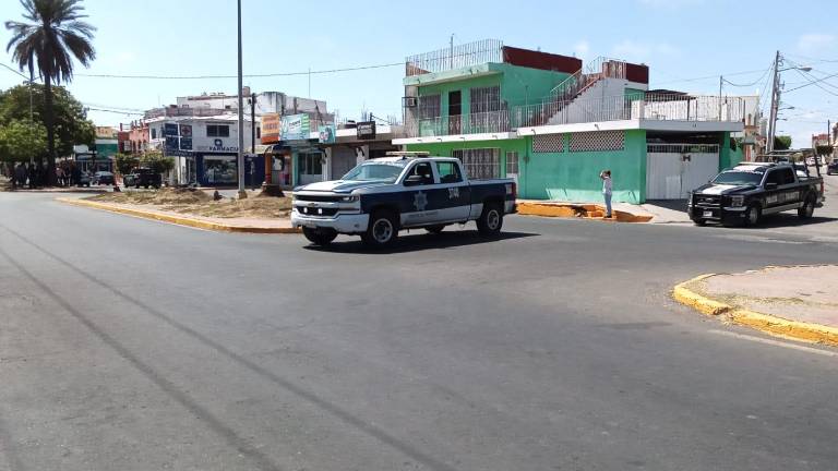 Se acordó que este sábado 10 de junio a las 09:00 horas se van a reunir de nuevo funcionarios, vecinos y comerciantes afectado.