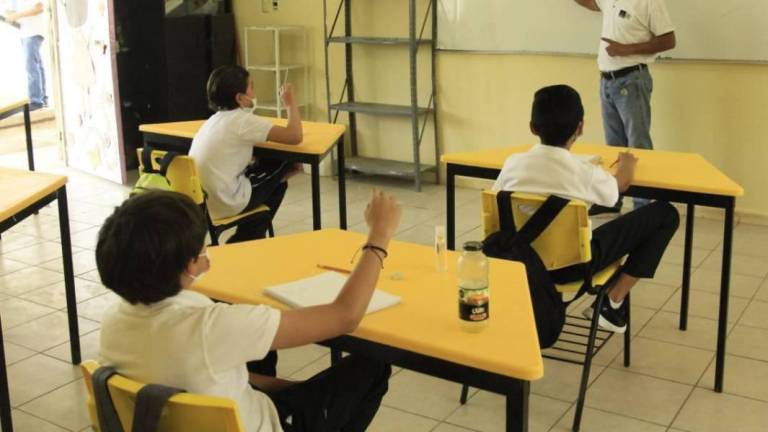 SEPyC tiene estrategias para un regreso gradual a clases en Sinaloa, pero aún no las revela
