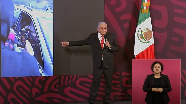 El Presidente Andrés Manuel López Obrador habla sobre el retén de hombres encapuchados en el trayecto de Claudia Sheinbaum por Chiapas.