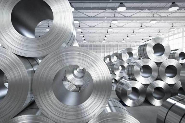 Trump anuncia aumento de aranceles al acero: subirán del 25 al 50%