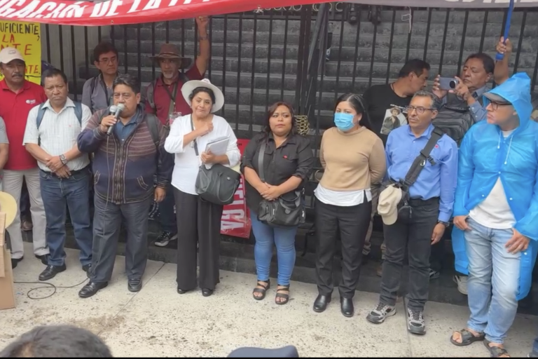 Anuncia CNTE que mantendrá su huelga nacional tras reunión con Gobernación