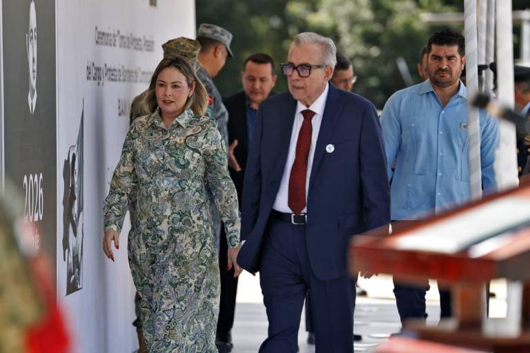 El Gobernador de Sinaloa Rubén Rocha Moya a su llegada a evento militar en Culiacán.