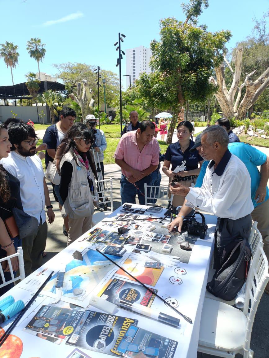 $!Niños y grandes tocan la luna en el ciclo de actividades del Gran Acuario ‘Del Mar al Espacio’