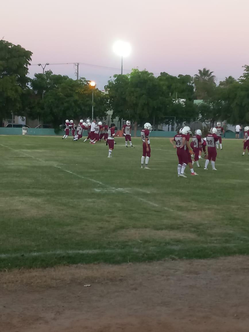 $!Burros Salvajes inicia con victoria en Liga AFAS, en Juvenil Mayor