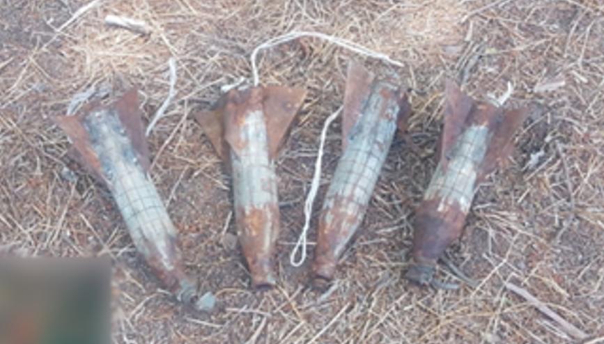 $!Hallan cuatro artefactos explosivos ocultos entre la maleza en Elota