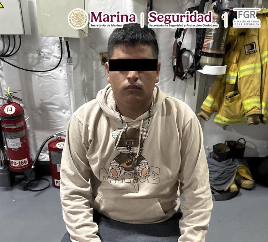 $!Marina asegura casi 3 toneladas de presunta cocaína frente a costas de Oaxaca