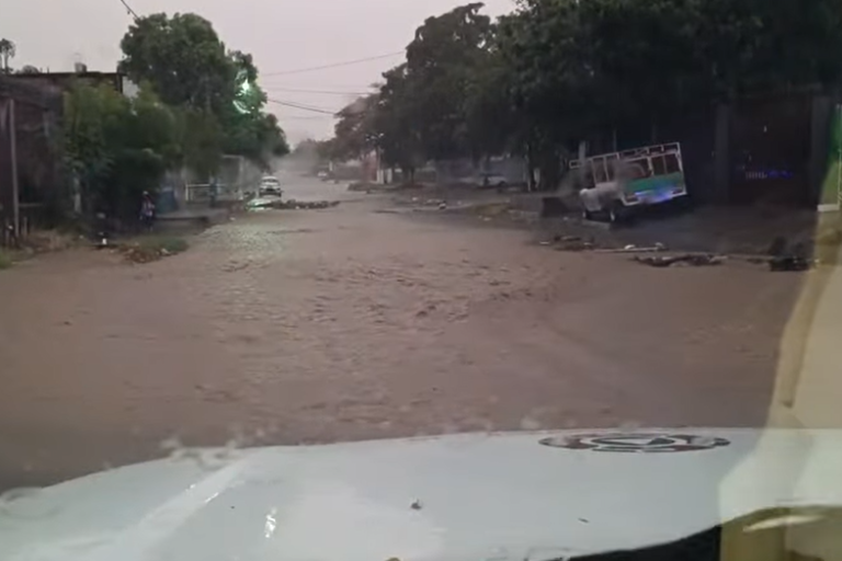 Arroyos y canales alcanzaron el 20 por ciento de su capacidad con lluvia en Culiacán