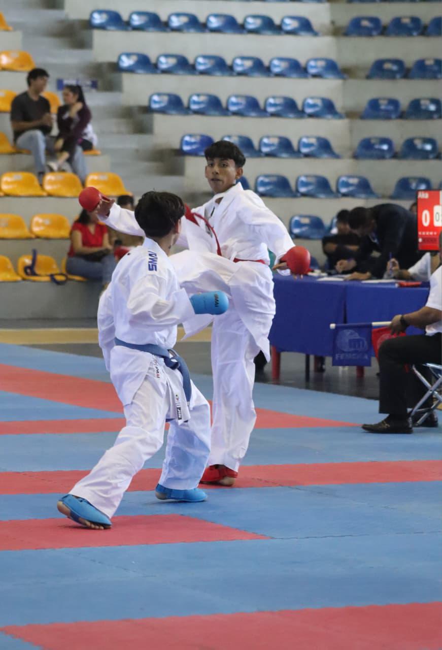 $!Oro y gloria para Mazatlán en el karate de la Olimpiada Estatal