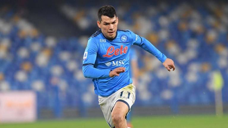 Hirving “Chucky” Lozano dio positivo a su llegada a México.